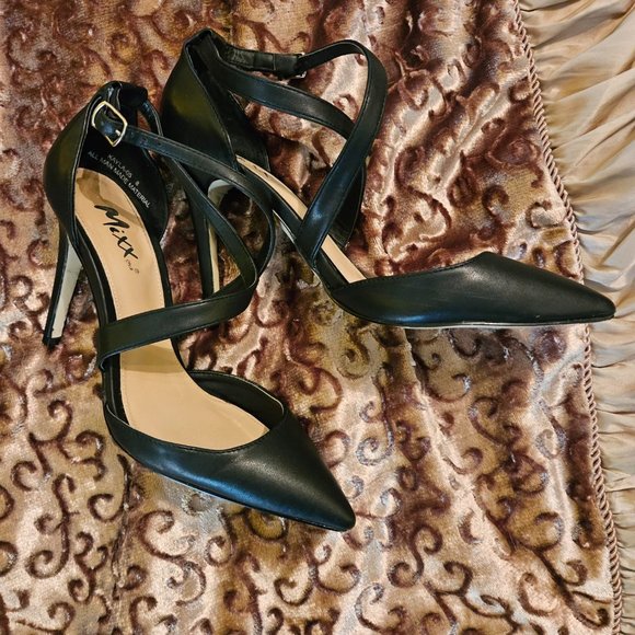 MIXX Black High Heel Pointy Toe Sandal - Picture 1 of 5